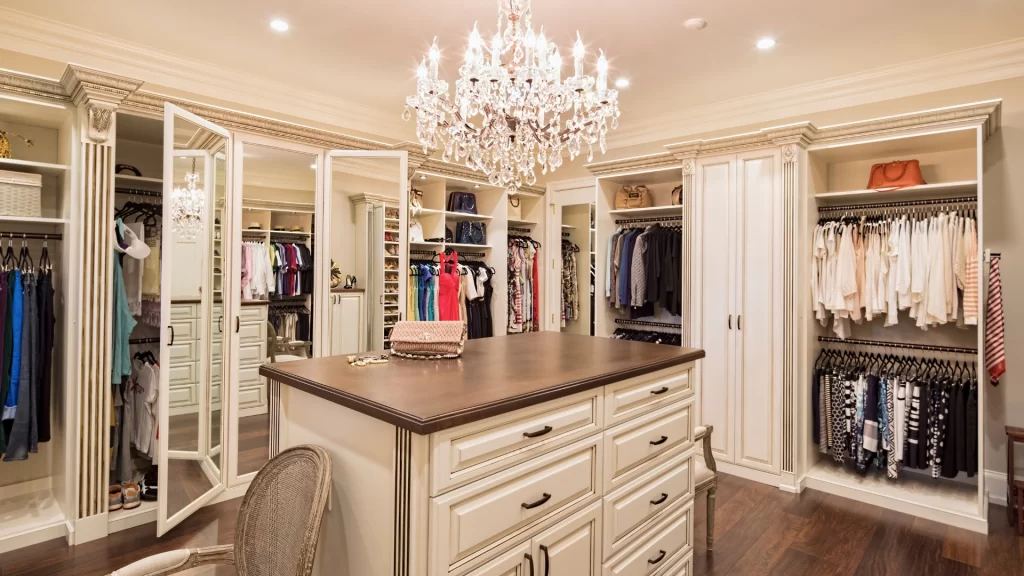 Beautiful Wardrobes designs and materials to use in your home